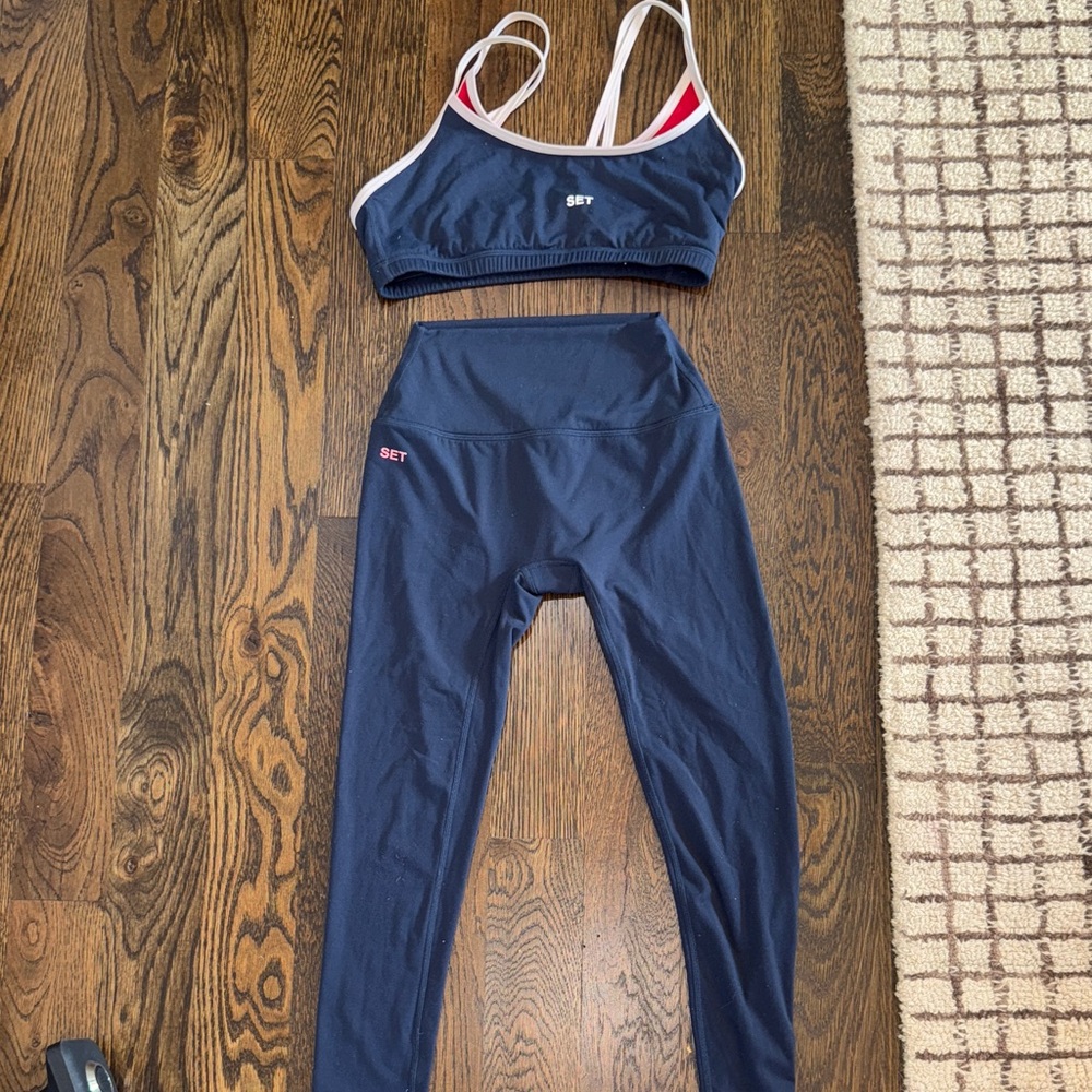 SET Active Navy and Red Sports Set